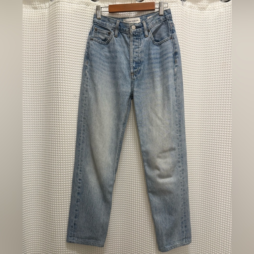 Denim Forum Light Blue Stovepipe Jeans - size 24